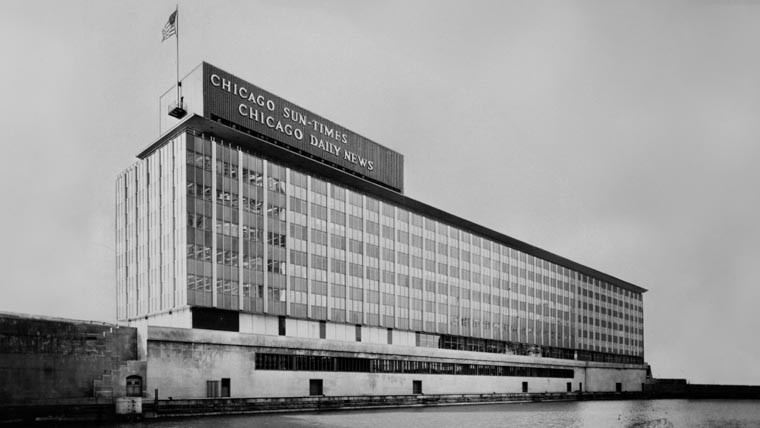 Black & white photo of the Chicago-Sun times building